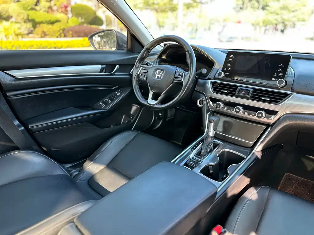 Honda Accord 2021 — фото 22