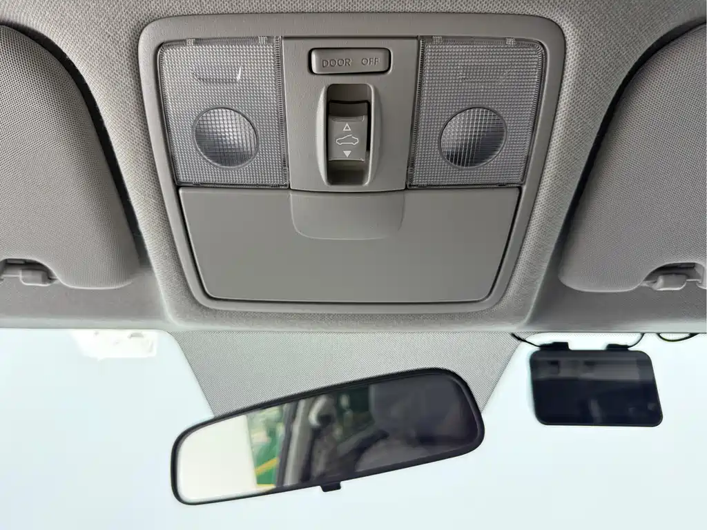 Kia KX1 2022 — фото 18