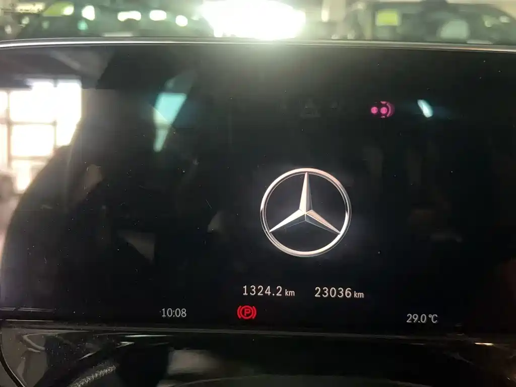 Mercedes-Benz E-Class 2023 — фото 14