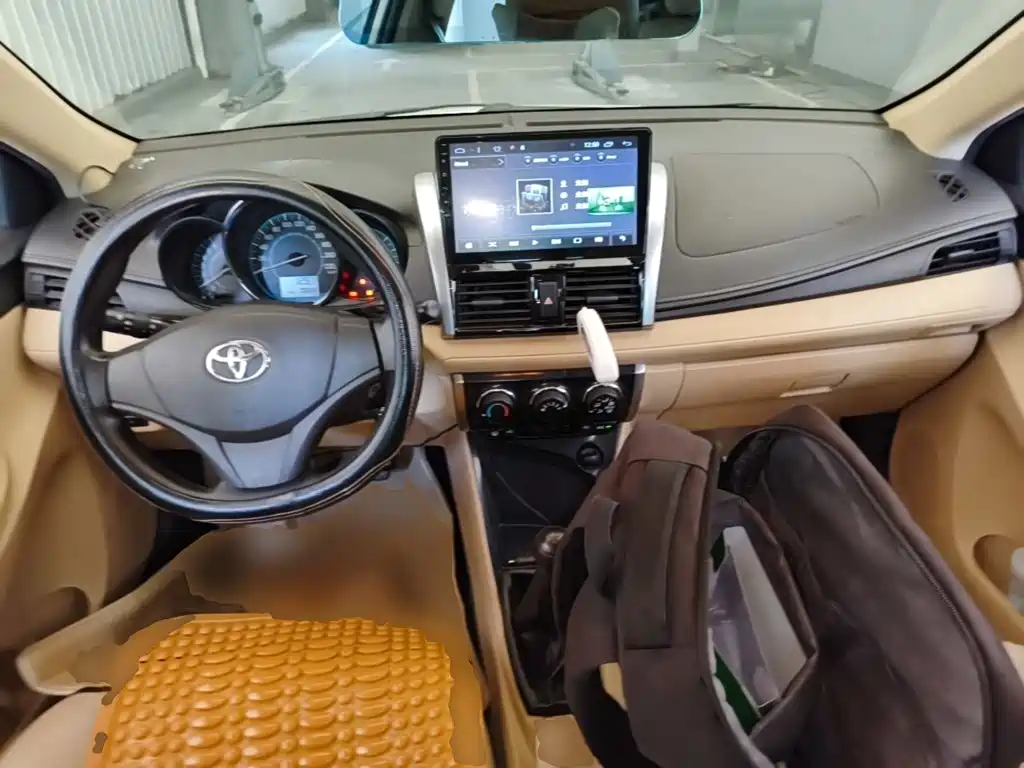 Toyota Vios 2014 — фото 10