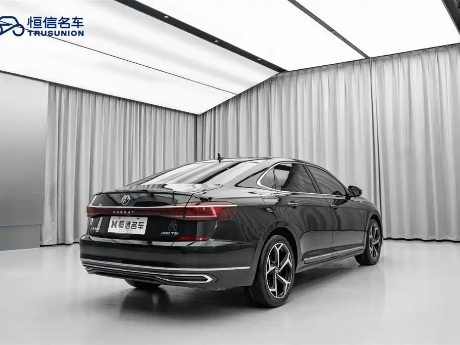 Volkswagen Passat 2023 — фото 9