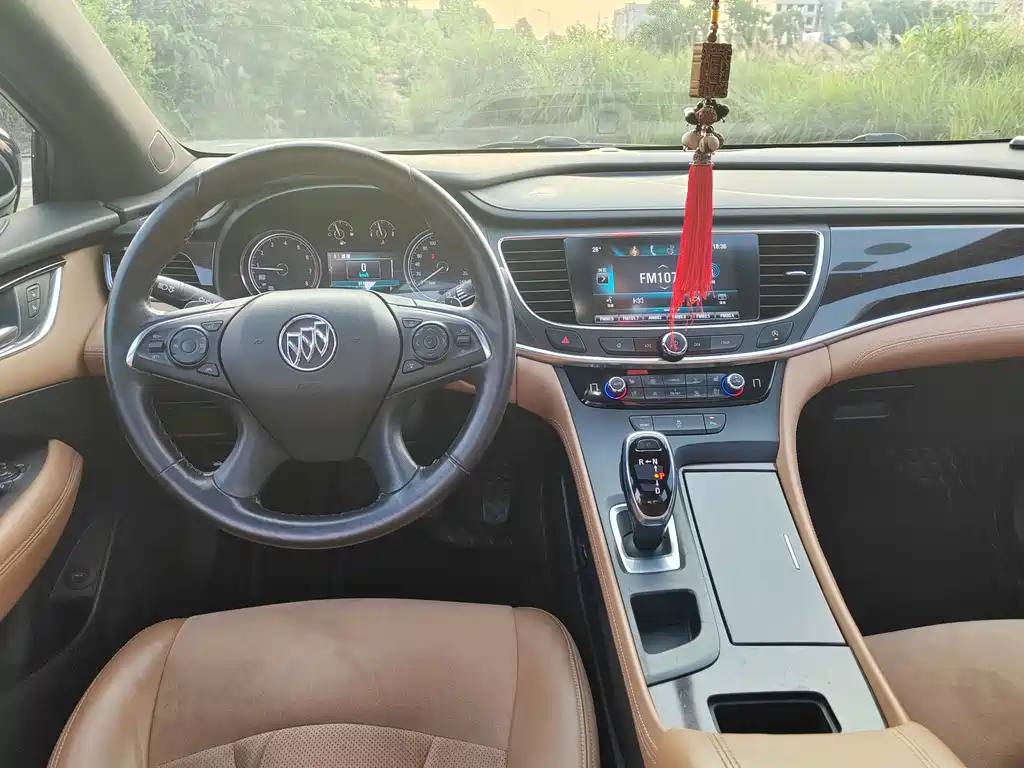 Buick LaCrosse 2017 — фото 11