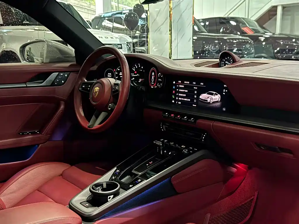 Porsche 911 2023 — фото 9