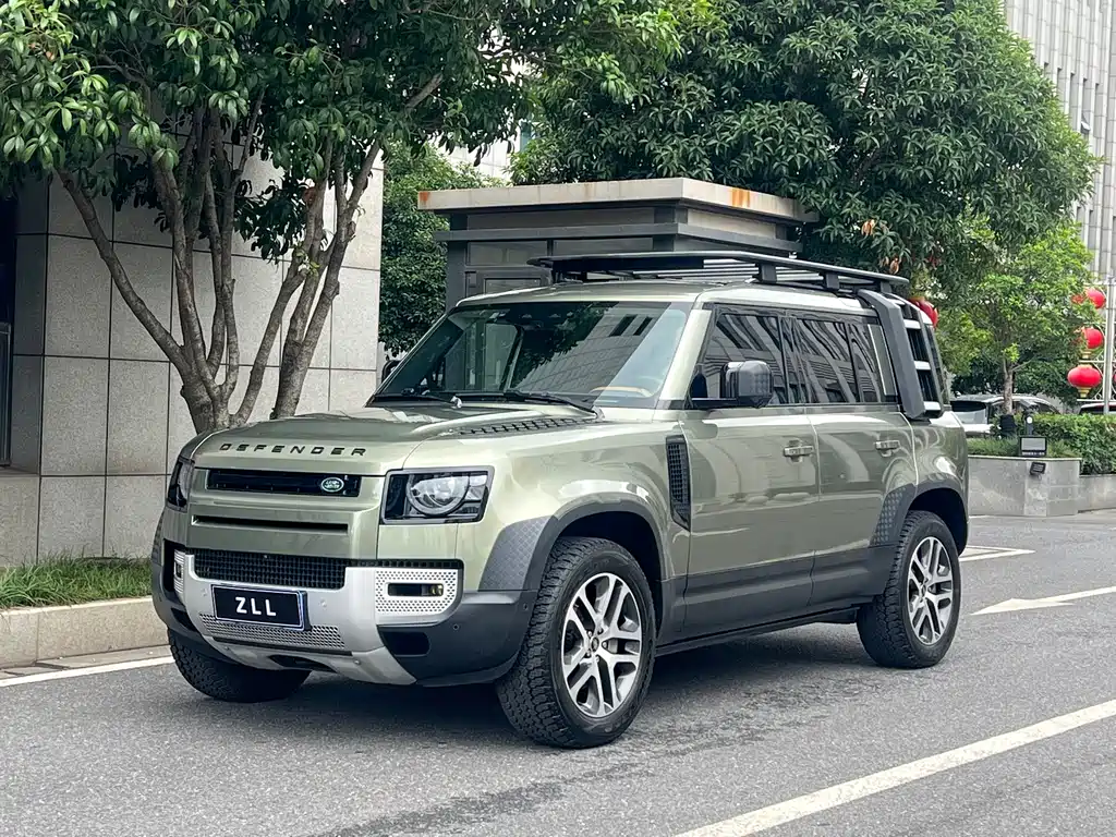 Land Rover Defender 2022