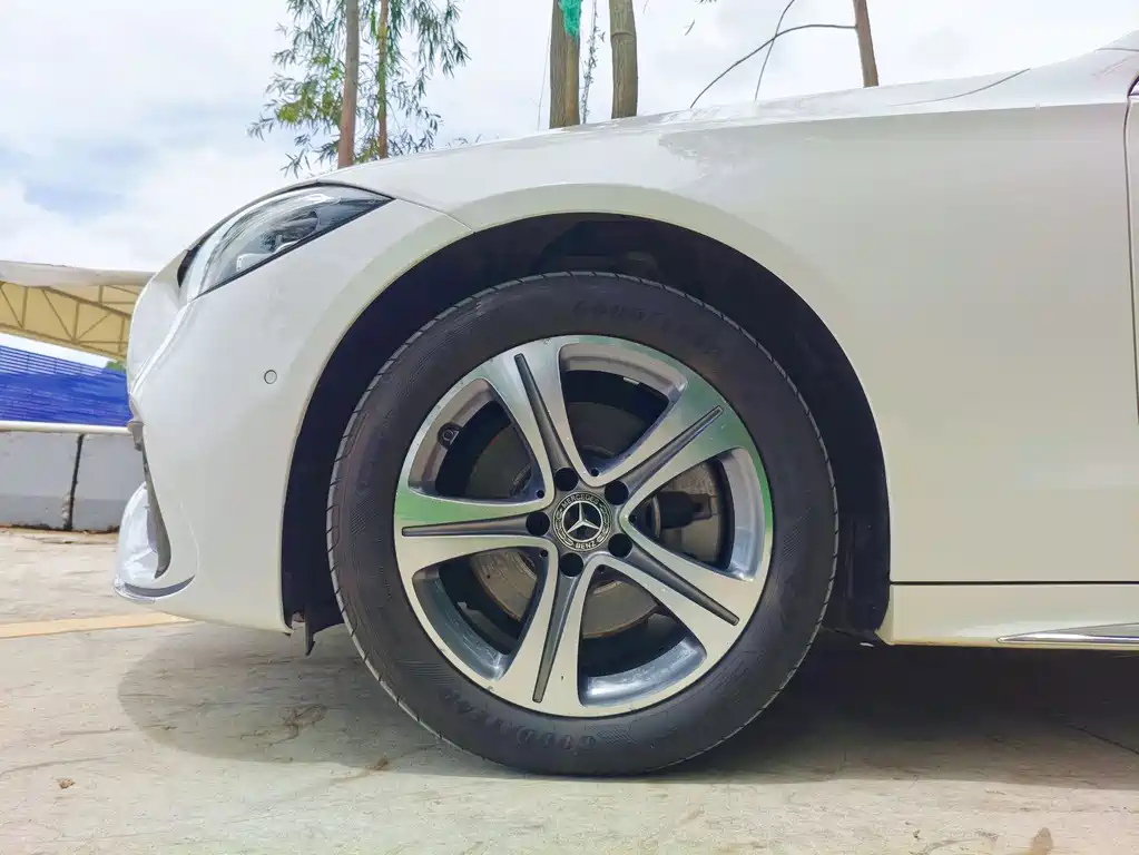 Mercedes-Benz C-Class 2022