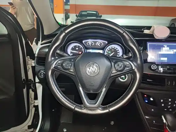 Buick Envision Plus 2018