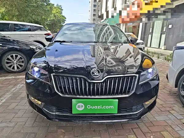 Skoda Superb 2016