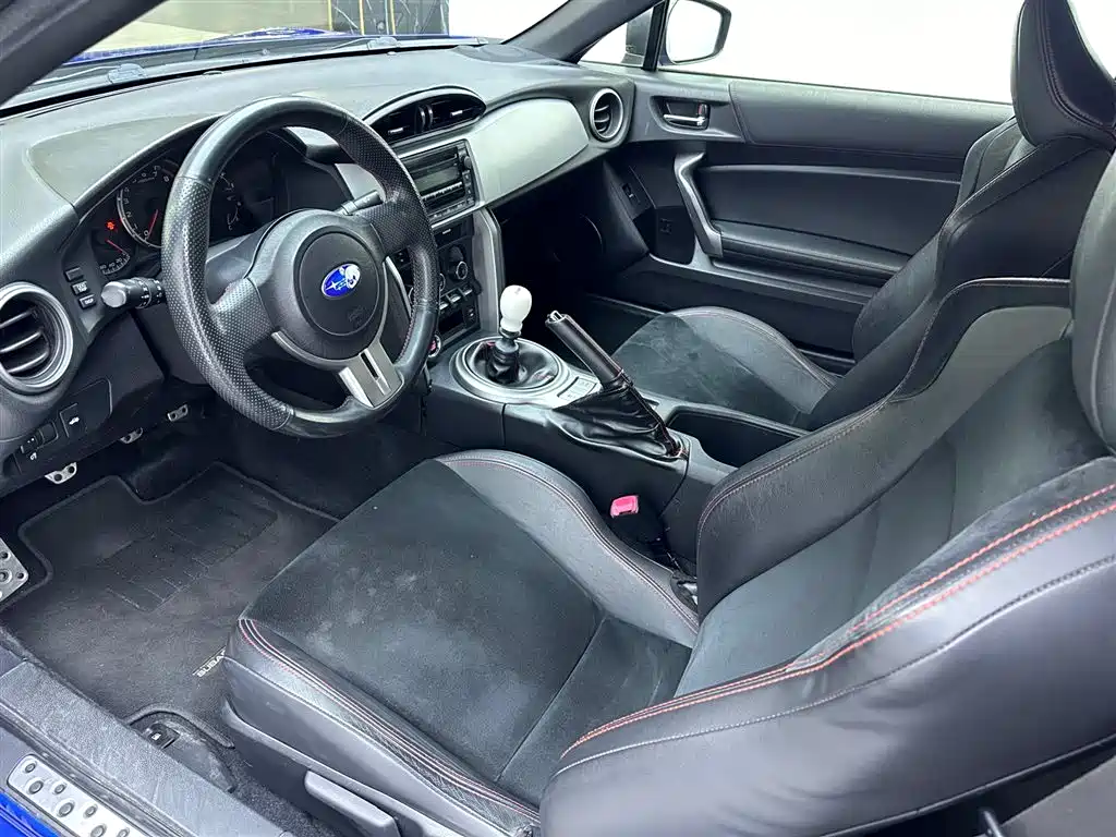 Subaru BRZ 2015 — фото 18