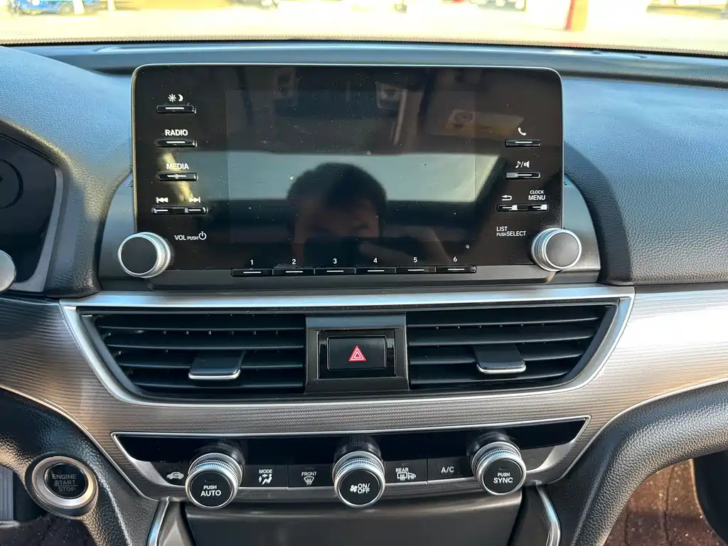 Honda Accord 2021 — фото 20