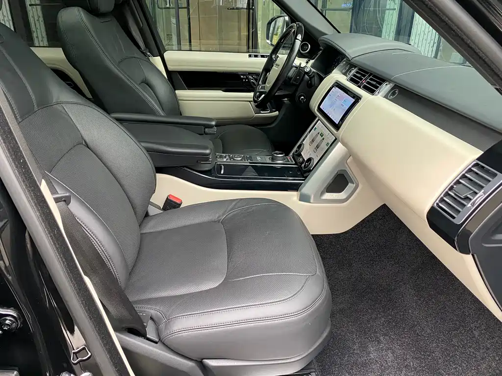 Land Rover Range Rover 2019 — фото 24