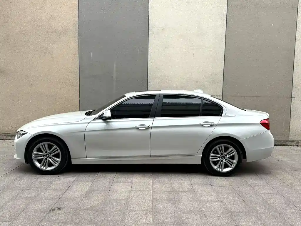 BMW 3 Series 2016 — фото 3