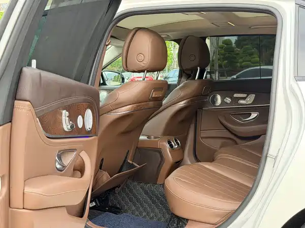 Mercedes-Benz E-Class 2019