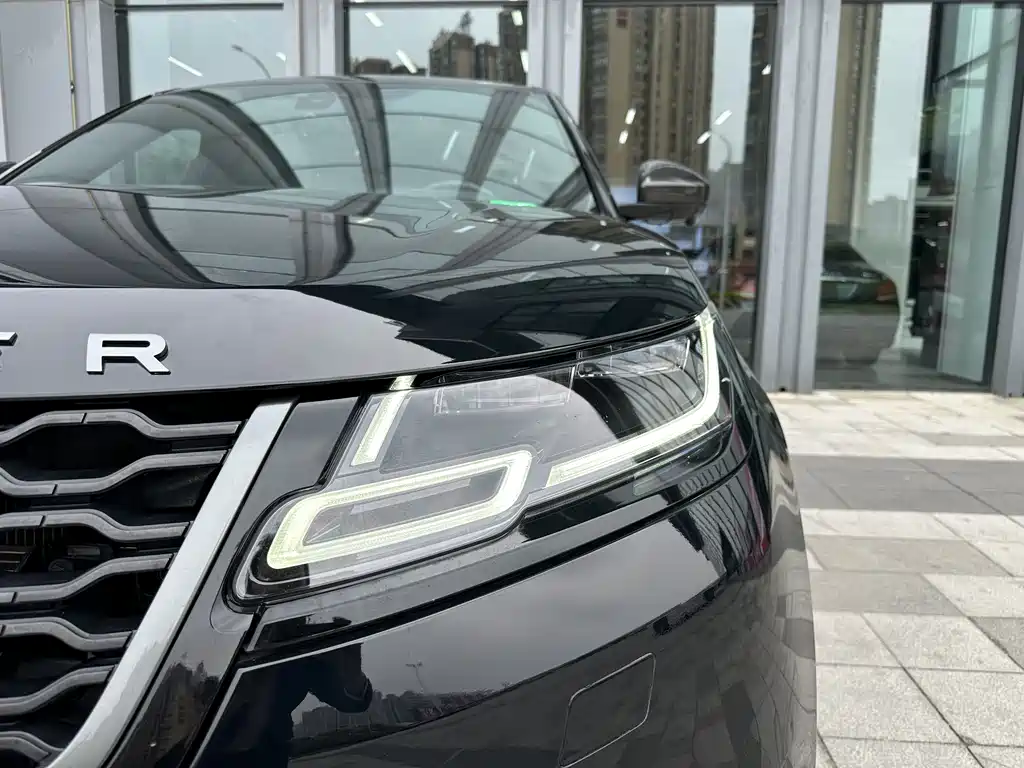Land Rover Velar 2019 — фото 6