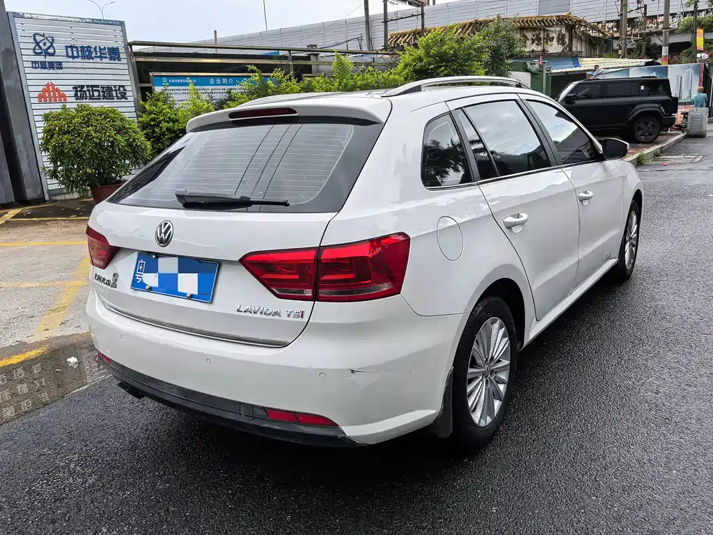 Volkswagen Gran Lavida 2015