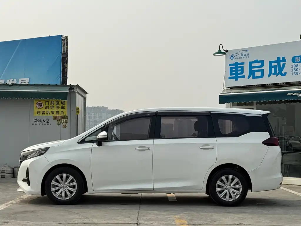 GAC Motor Trumpchi M6 2019 — фото 4