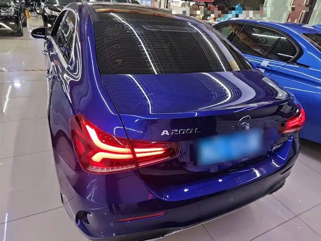 Mercedes-Benz A-Class 2020 — фото 6
