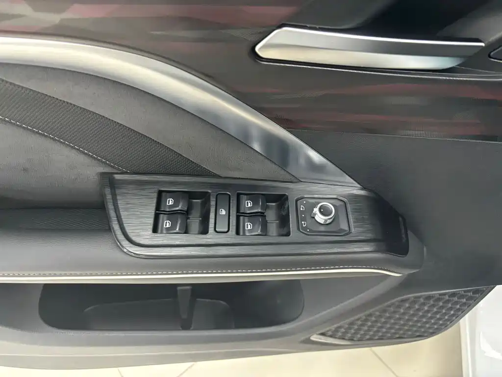 Haval H6 2023 — фото 19