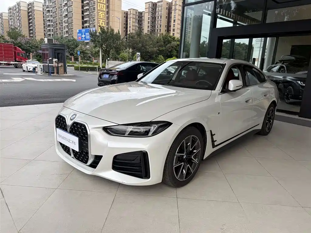 BMW 4 Series 2025