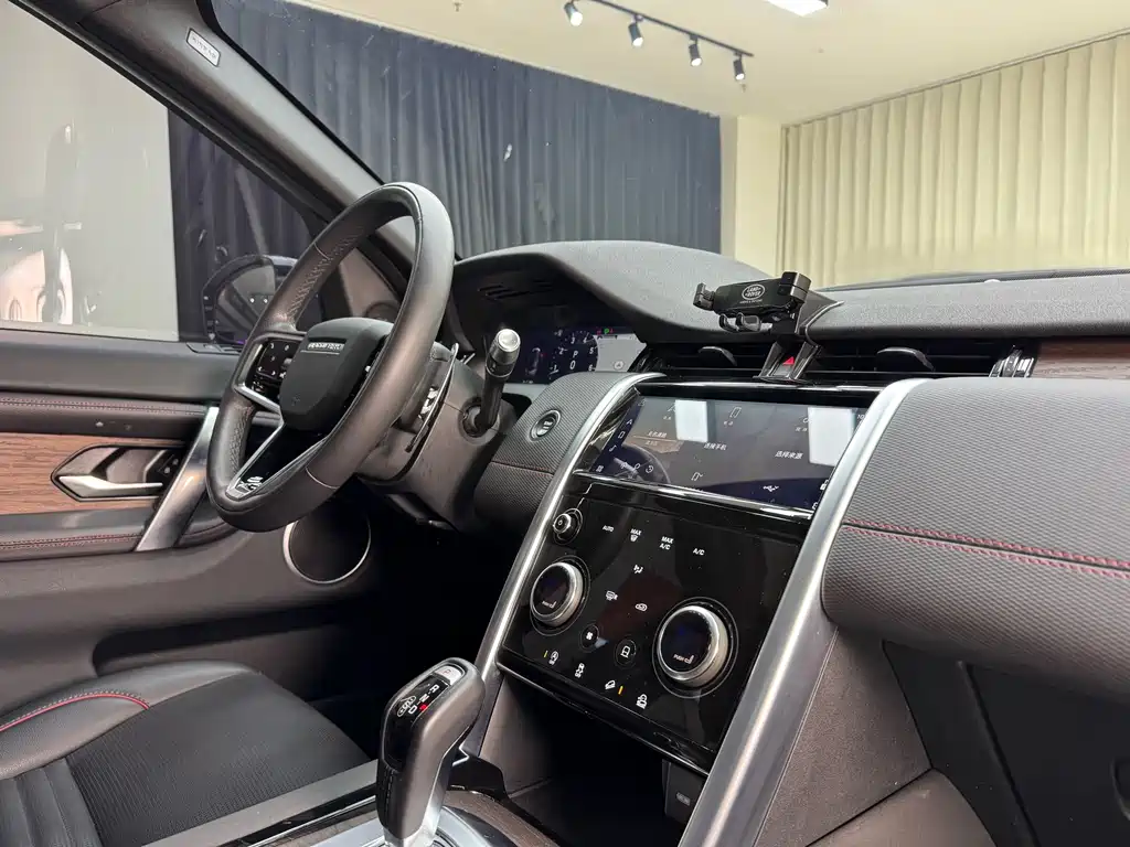 Land Rover Discovery Sport 2022 — фото 34