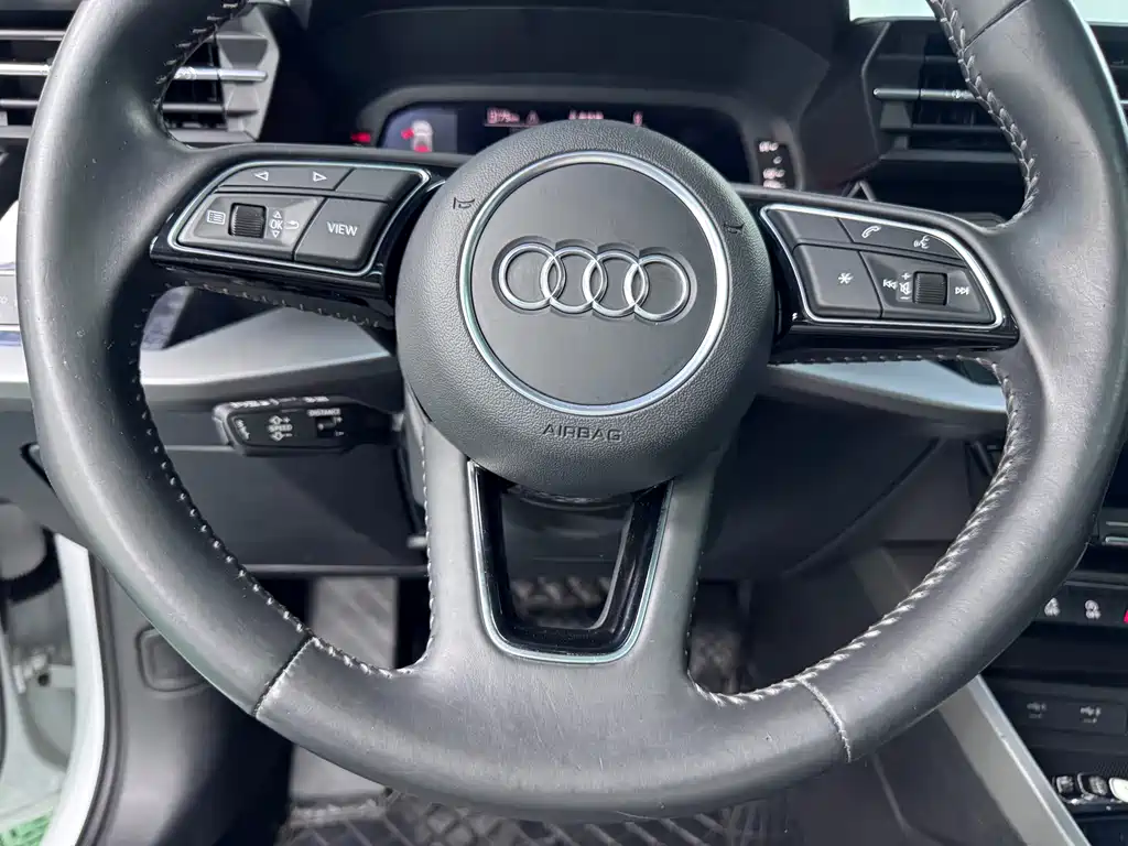 Audi A3 2022 — фото 24
