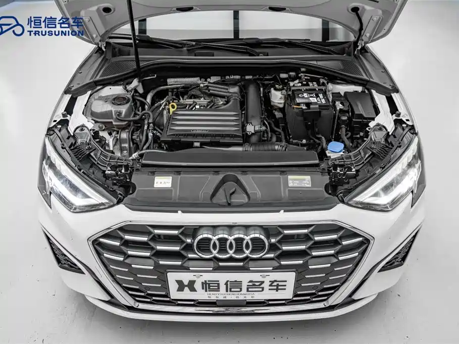 Audi A3 2024 — фото 21