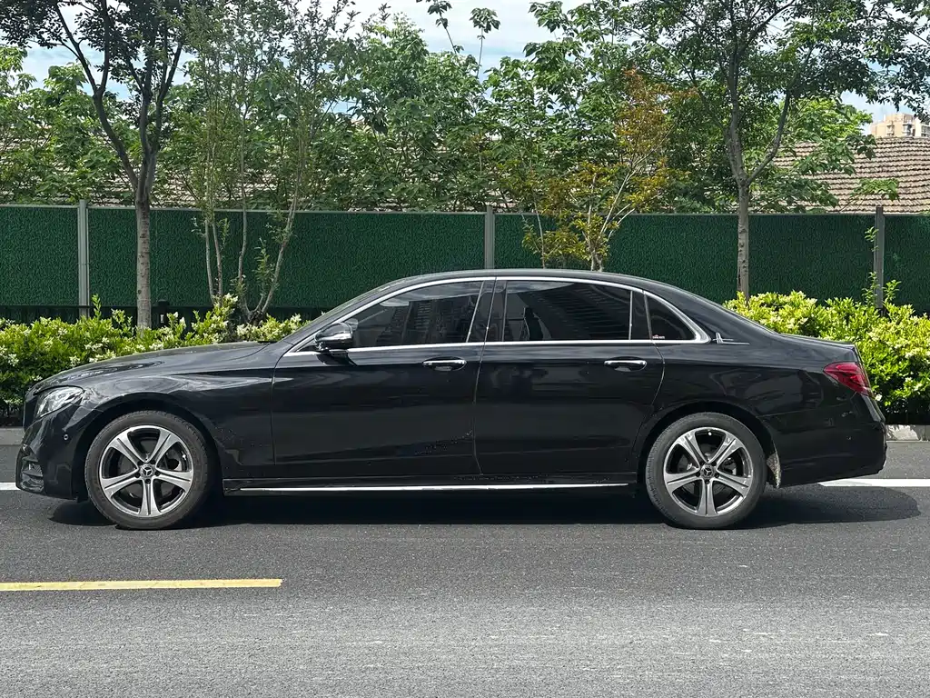 Mercedes-Benz E-Class 2018 — фото 4
