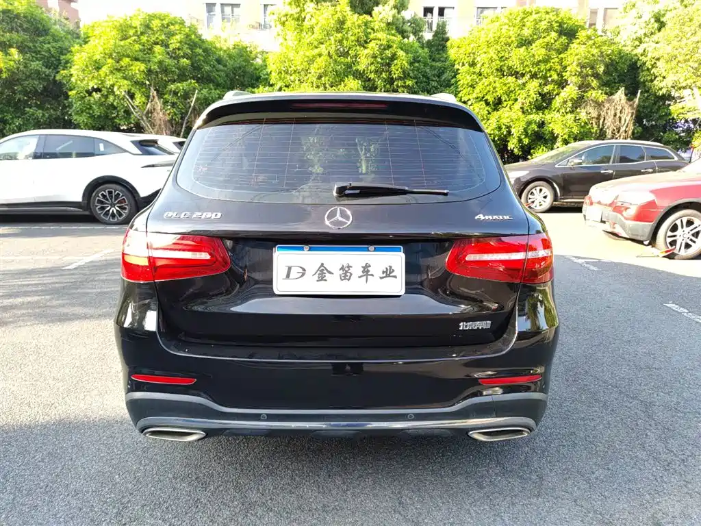 Mercedes-Benz GLC 2018 — фото 11