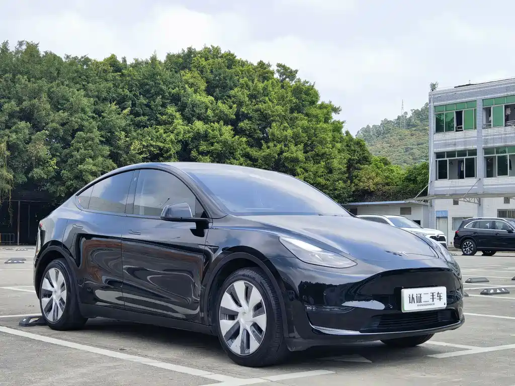 Tesla Model Y 2022 — фото 3