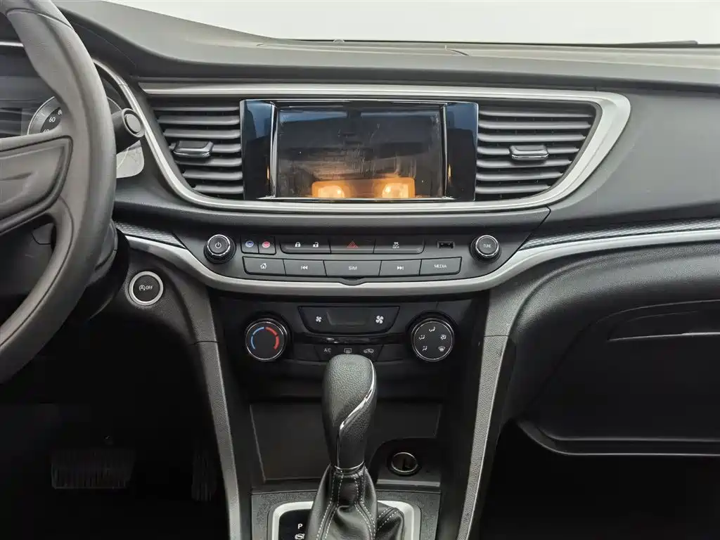 Buick Excelle 2020 — фото 12