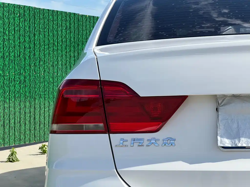 Volkswagen Santana 2018 — фото 12