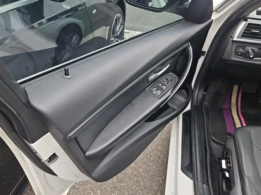 BMW 3 Series 2016