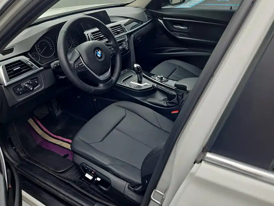 BMW 3 Series 2016 — фото 9