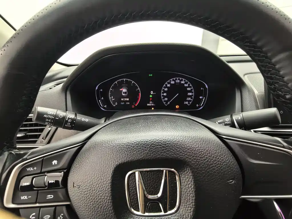 Honda Accord 2023 — фото 11