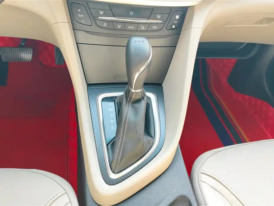 Buick Excelle 2019 — фото 16