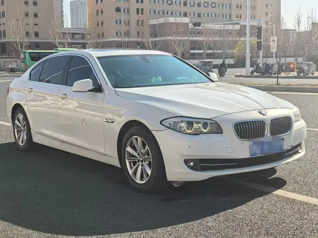 BMW 5 Series 2012