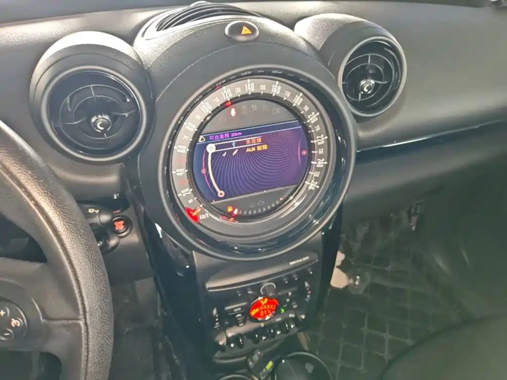 MINI Countryman 2015 — фото 20