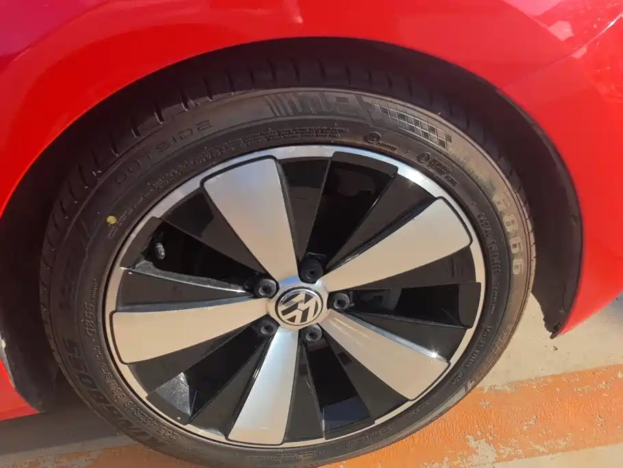 Volkswagen Beetle 2014