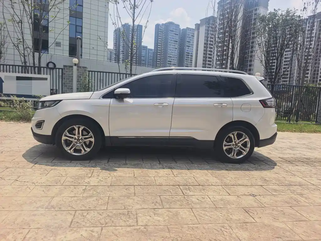 Ford Edge 2015 — фото 4