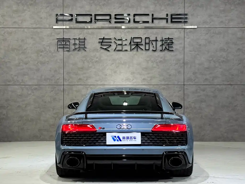 Audi R8 2022 — фото 6