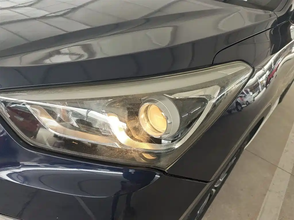 Hyundai Santa Fe 2018 — фото 18