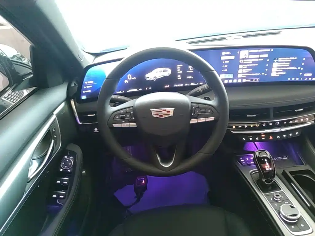 Cadillac CT5 2025 — фото 11