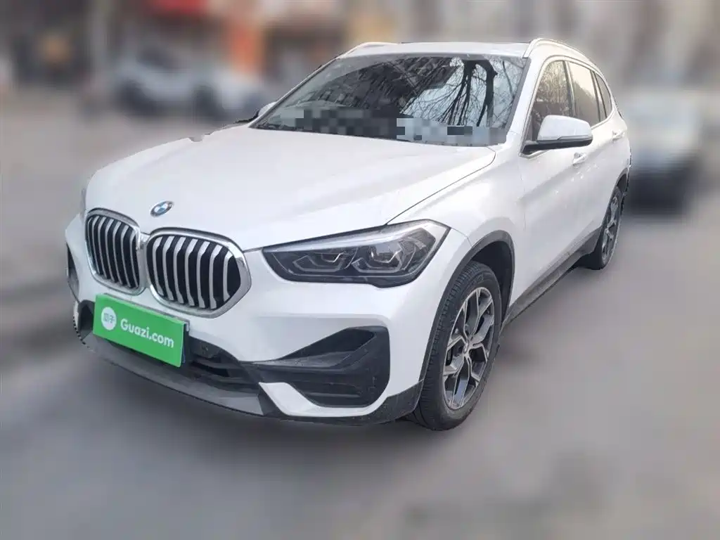 BMW X1 2022 — фото 1