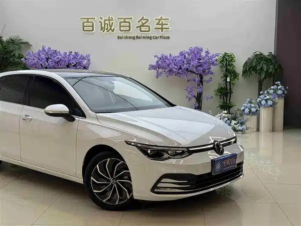 Volkswagen Golf 2021