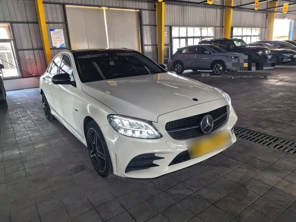 Mercedes-Benz C-Class 2021