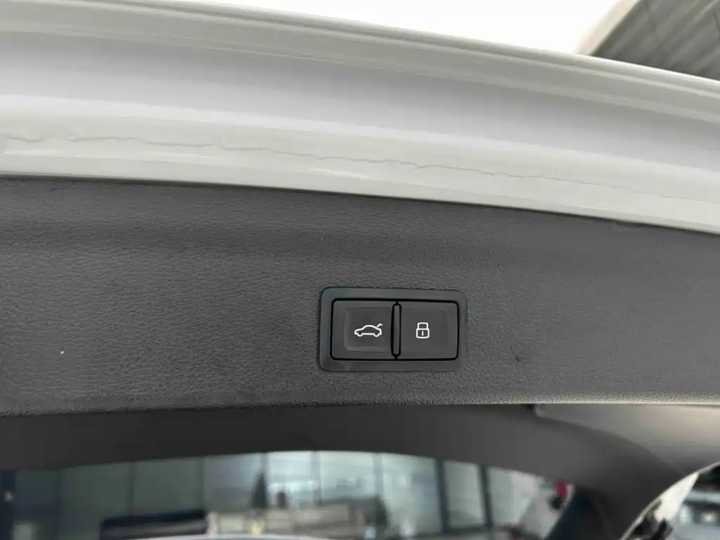 Audi Q3 2023 — фото 17