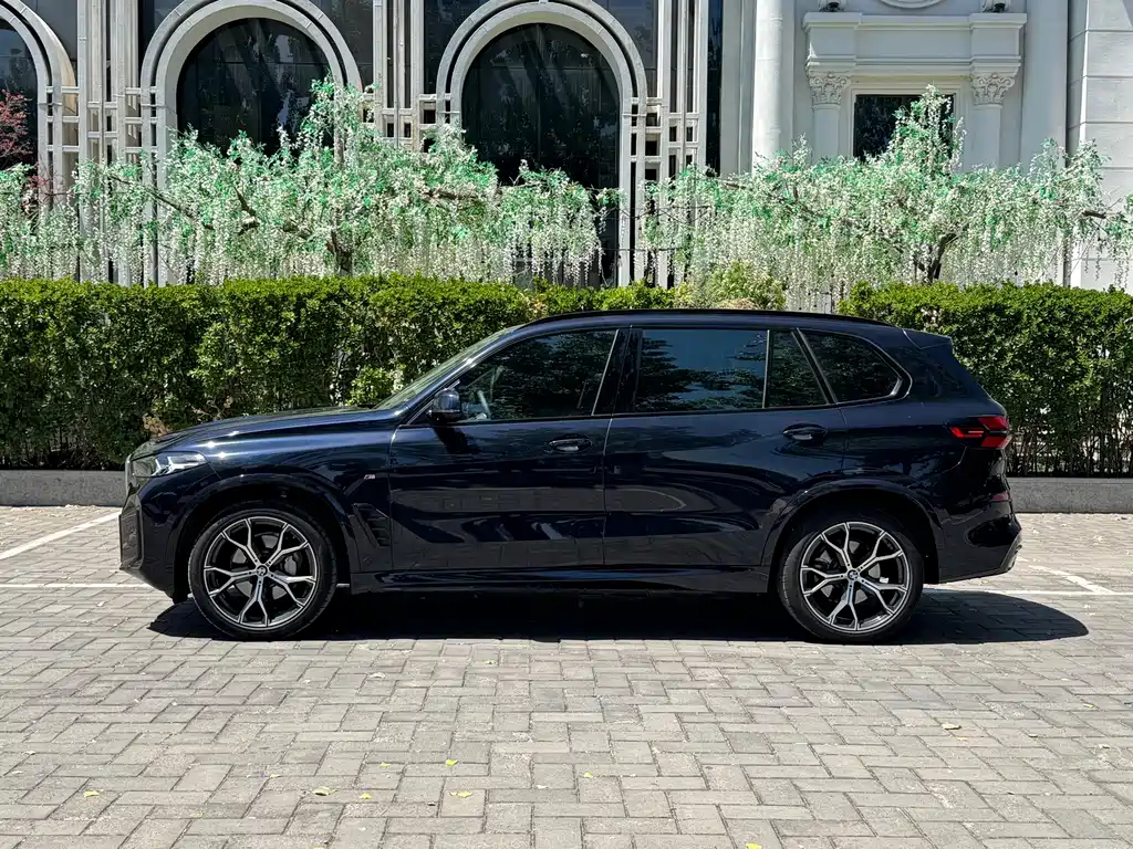 BMW X5 2024 — фото 17