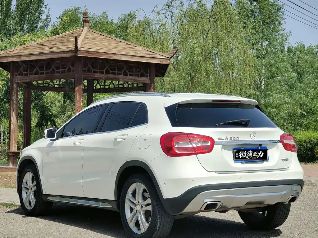 Mercedes-Benz GLA 2015