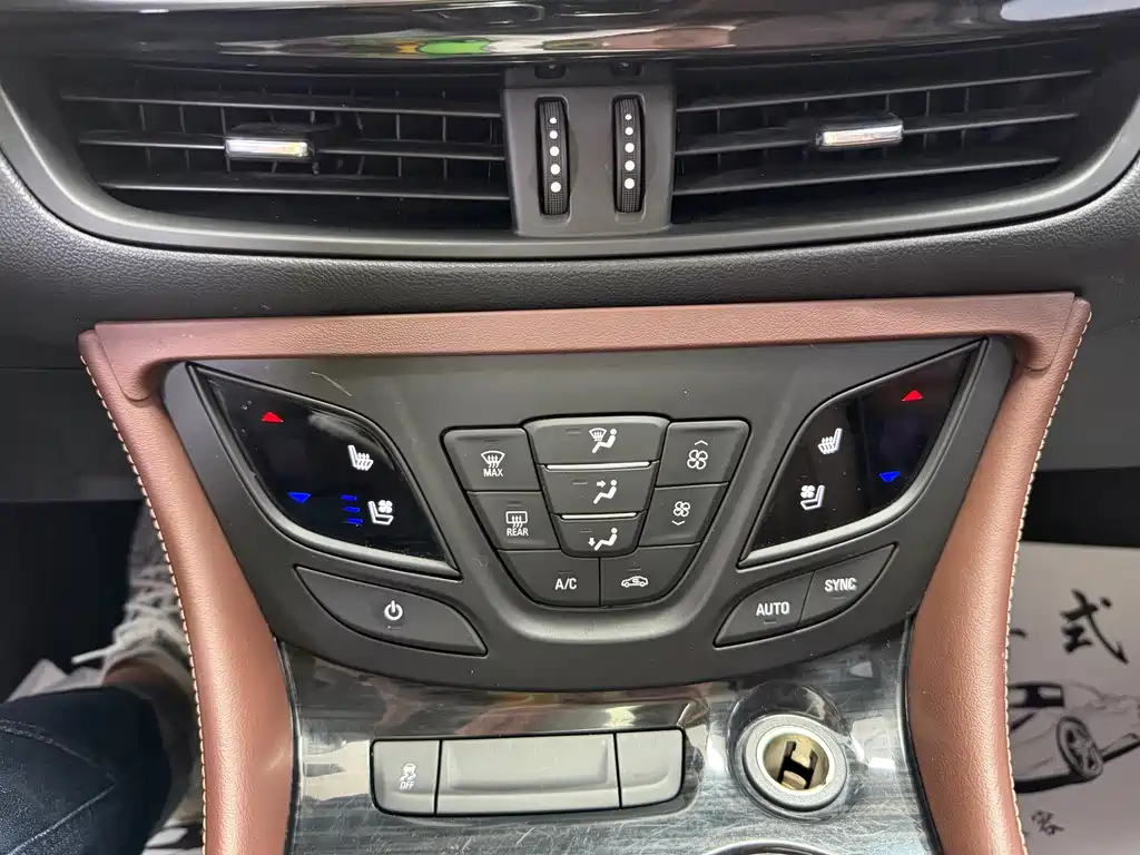 Buick Envision Plus 2021 — фото 22