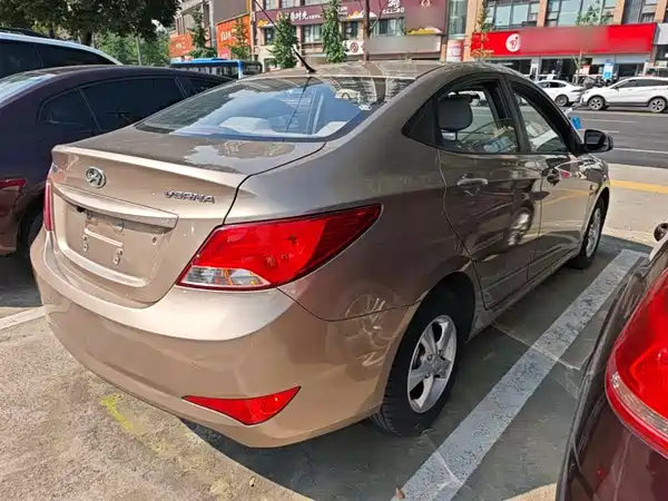 Hyundai Accent 2016