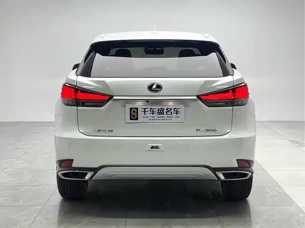 Lexus RX 2022